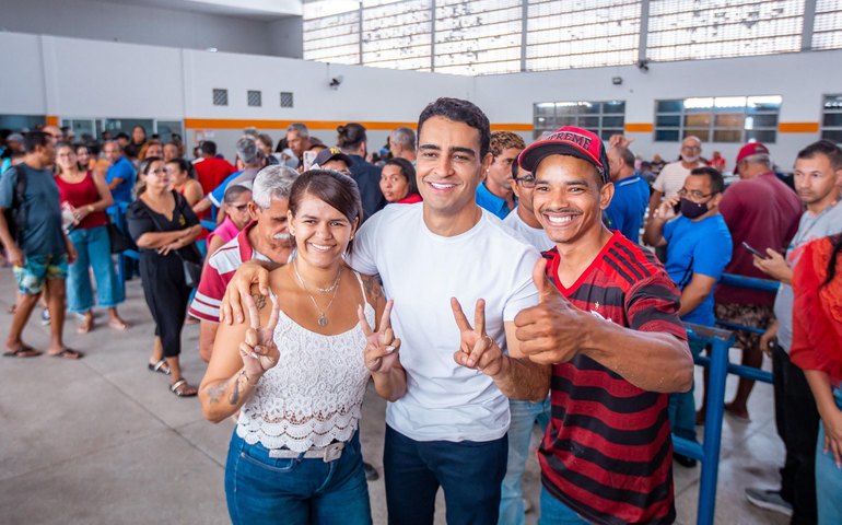 Prefeito JHC visita Restaurante Popular do Centro e destaca ampliação de serviço em Maceió