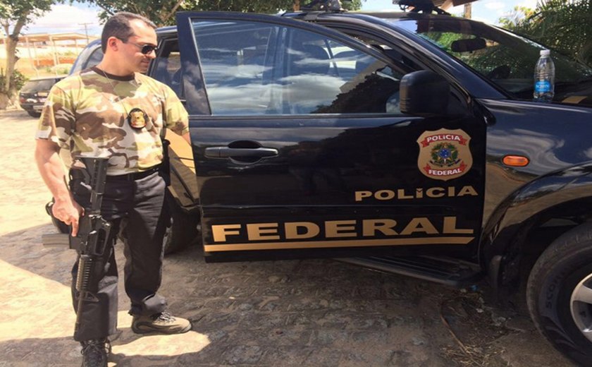 Polícia Federal está cumprindo mandados de busca e apreensão no interior de Alagoas