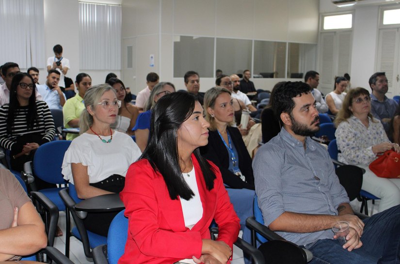 CGE discute avanços da Lei de Acesso à Informação em evento com órgãos estaduais