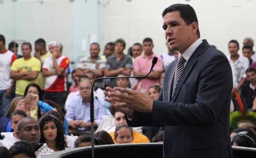 Instituições debatem políticas sobre drogas em Alagoas durante audiência pública