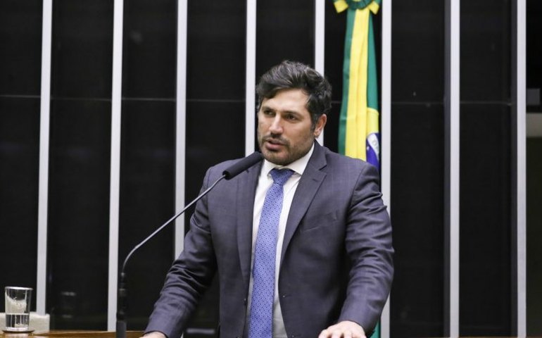 Comissão debate atendimento especializado para pessoas com epidermólise bolhosa