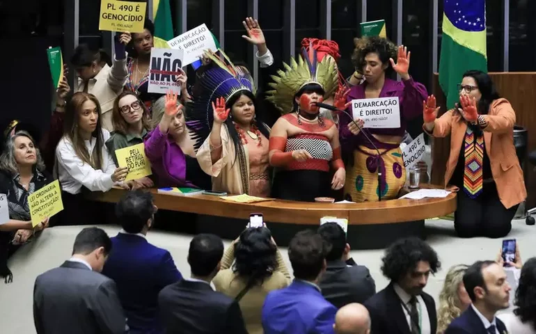 Oposição e ruralistas comemoram Marco Temporal, e governistas apostam no Senado e STF