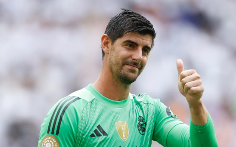 Courtois defende Donnarumma de críticas por provocar lesão de Musiala: 'Foi só azar'
