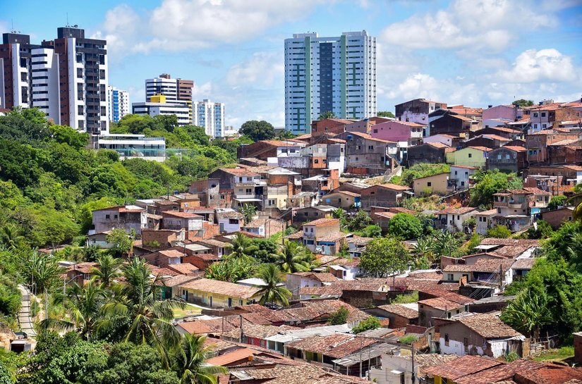 Governo de Alagoas executa primeira regularização fundiária da história de Maceió