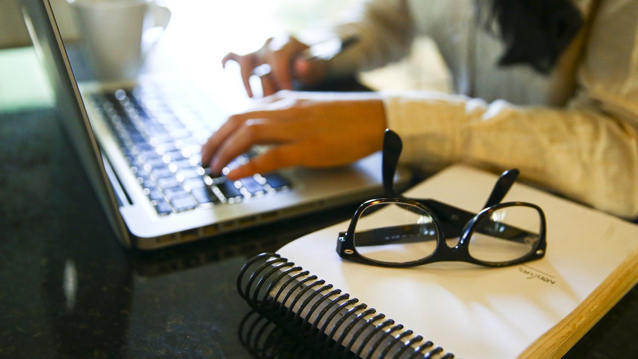 Programa oferece cursos gratuitos sobre IA para professores