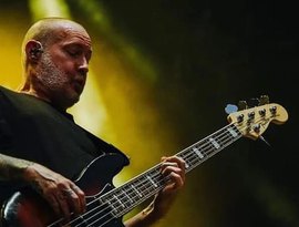 Morre Sam Rivers, icônico baixista e fundador do Limp Bizkit, aos 48 anos