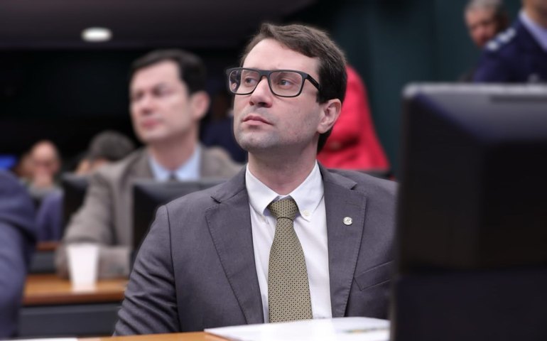 Deputado federal Daniel Barbosa destaca atuação do pedagogo no desenvolvimento da educação