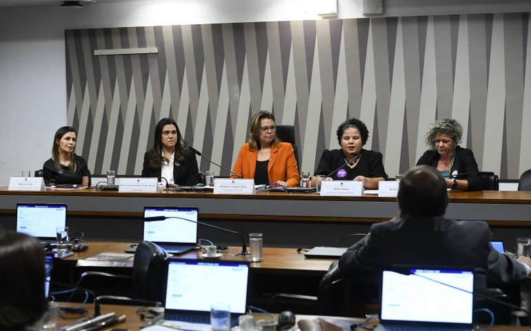 Mais de 1.500 brasileiras no exterior registraram violência de gênero ou doméstica em consulados em 2023