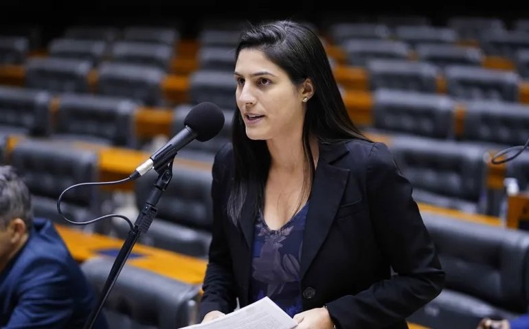 Juíza condena deputada Chris Tonietto por ‘ultraje moral’ à comunidade LGBTI+