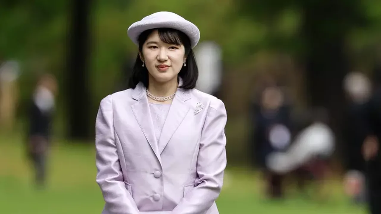 Japão reforma lei de sucessão imperial, mas mantém veto a mulheres no trono