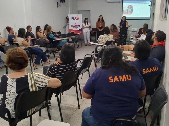 Semana da Enfermagem: Samu realiza curso sobre atendimento a mulheres vítimas de violência