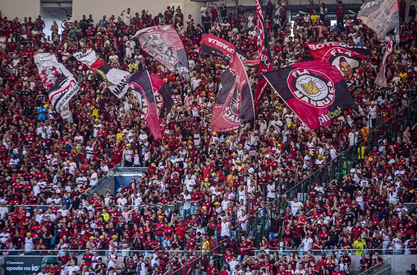 Flamengo reúne organizadas para debater violência contra as mulheres