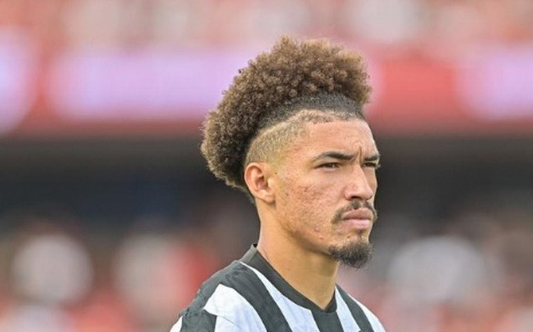 Convocado de última hora, Adryelson se apresenta à seleção: 'Momento incrível'