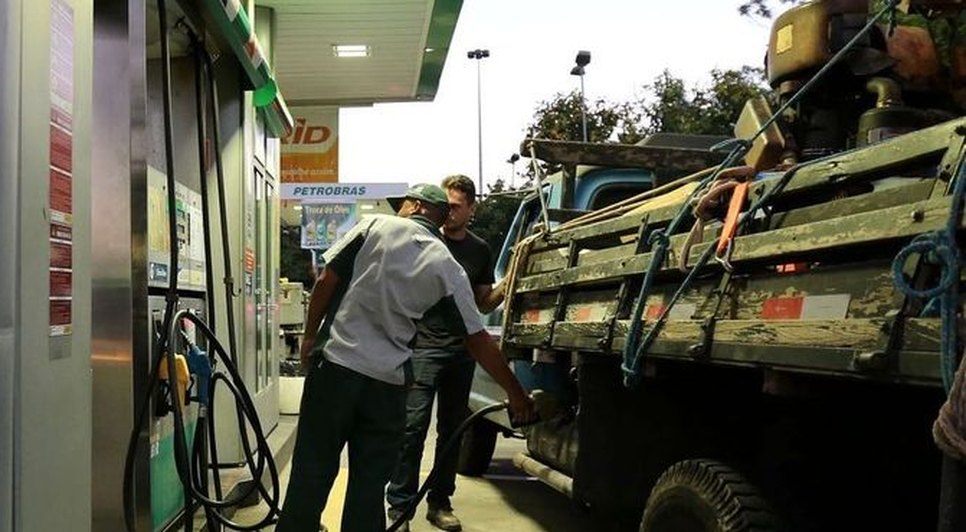 diesel-sobe-5-nos-postos-do-brasil-na-1-semana-apos-fim-de-isencao-de-tributos-08052021141322730 / Foto: Foto: Sergio Moraes (Reuters)