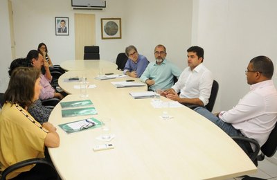 Rui Palmeira recebe reitora da Ufal para debater parcerias