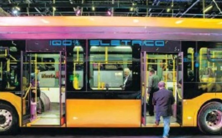 Novos ônibus chegam ao mercado mais tecnológicos e menos poluentes