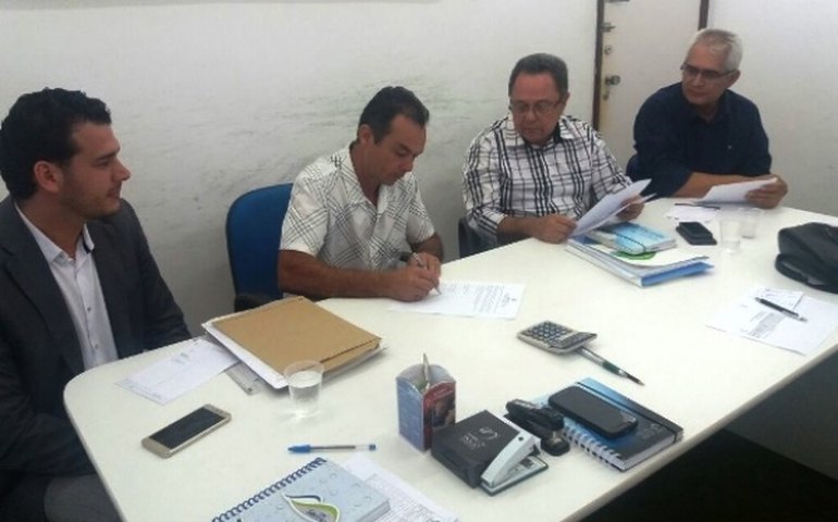 Anadia, Pindoba e Minador do Negrão regularizam débito com a Casal
