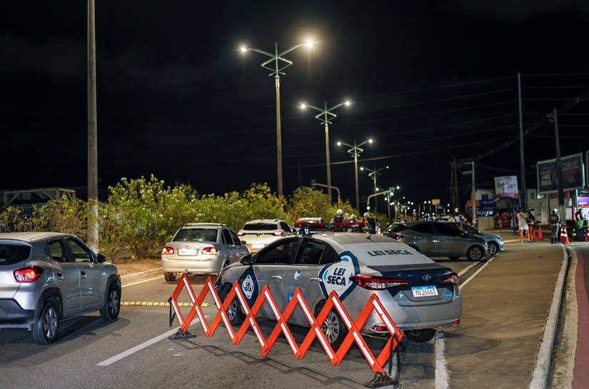 Operação Lei Seca prende suspeitos de roubo de celular em Maceió