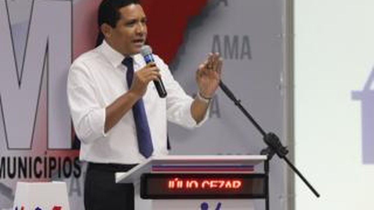 Júlio Cezar defende núcleo de auxilio aos municípios na elaboração de projetos