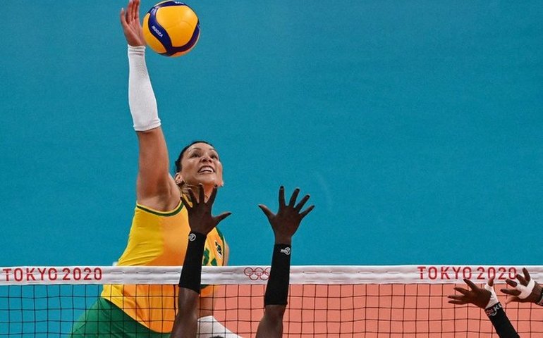Tandara é suspensa por 4 anos após doping e pode ter carreira no vôlei encerrada