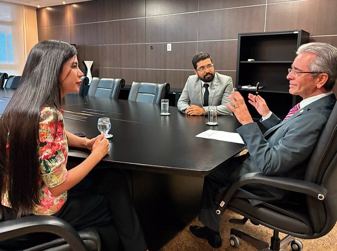 Fábio Bittencourt recebe representantes de associação de registradores de imóveis