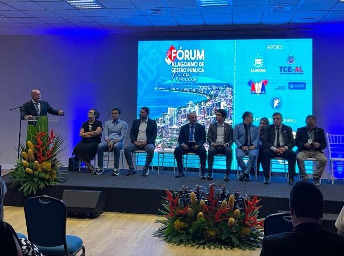TCE/AL participa do 1º Fórum Alagoano de Gestão Pública do Sistema CFA/CRAs