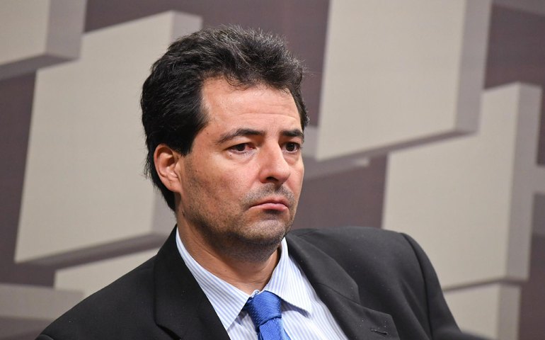 Objetivo é manter a estrutura produtiva de abril a junho, diz Sachsida