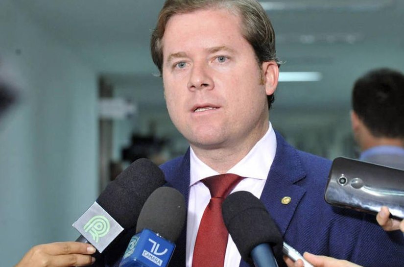 Marx fala de sua primeira experiência política para defender candidatura do irmão a prefeito de Coruripe