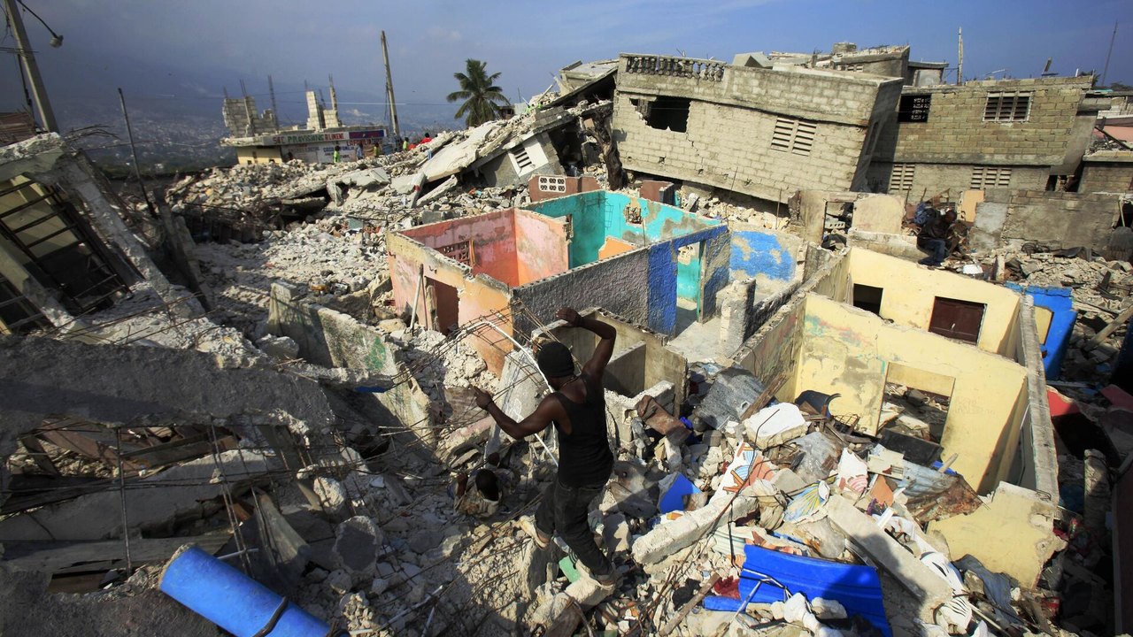 'Meu filho ficou sob escombros': haitiano relembra terremoto que devastou seu país em 2010