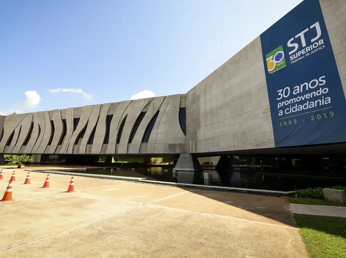 STJ valida 'nervosismo' como razão para abordagem e busca policial