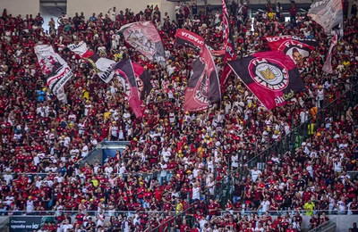 Flamengo reúne organizadas para debater violência contra as mulheres