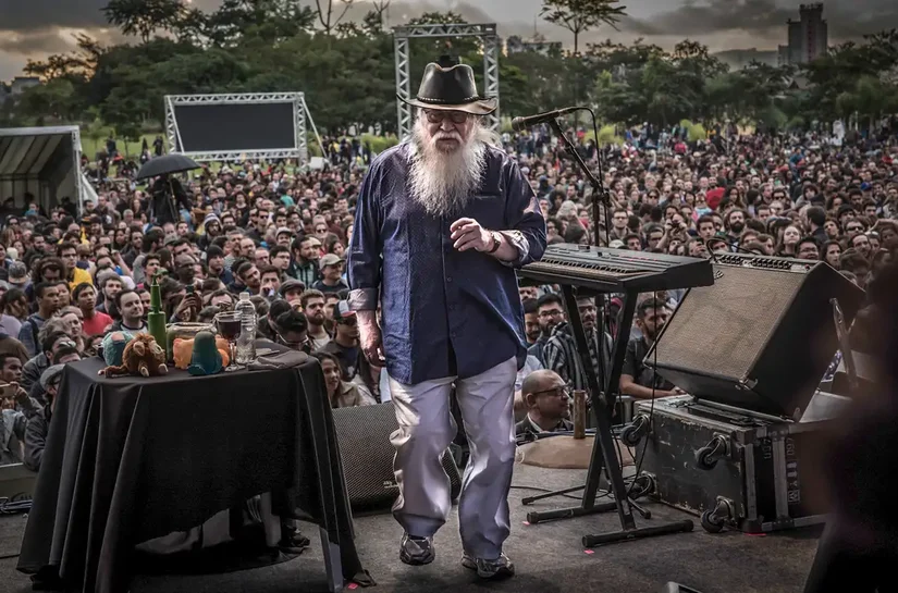 Gênio da música instrumental Hermeto Pascoal morre no Rio aos 89 anos