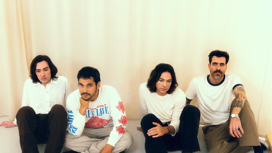 Turnê de novo disco da Terno Rei e shows gratuitos do Circuito Travessia são destaque no Rex neste fim de semana
