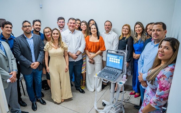 Saúde da mulher: prefeito Luciano Barbosa entrega aparelho de ultrassonografia na UBS do Itapoã