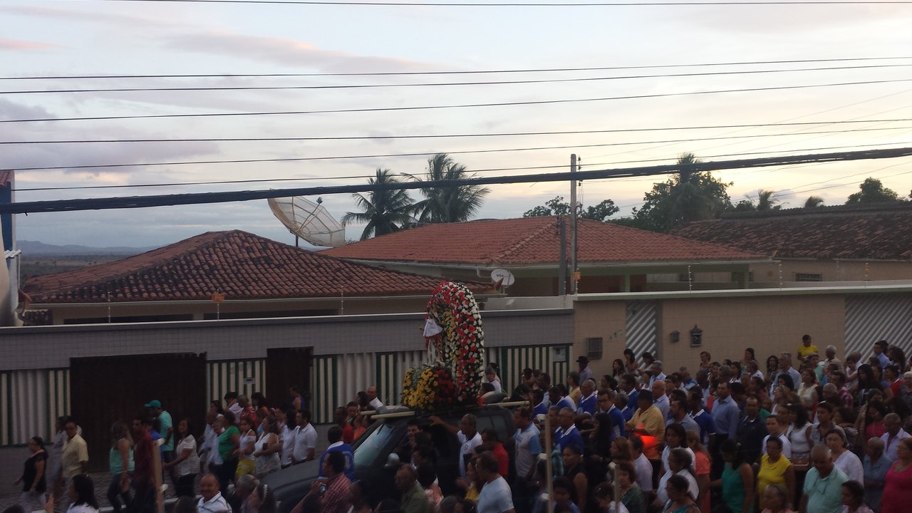 Palmeira: Igreja católica celebra o primeiro de janeiro com procissão