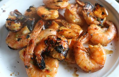 Festival de Camarão e Pescada movimenta a Rua 24 Horas com prato para duas pessoas por R$ 49,90