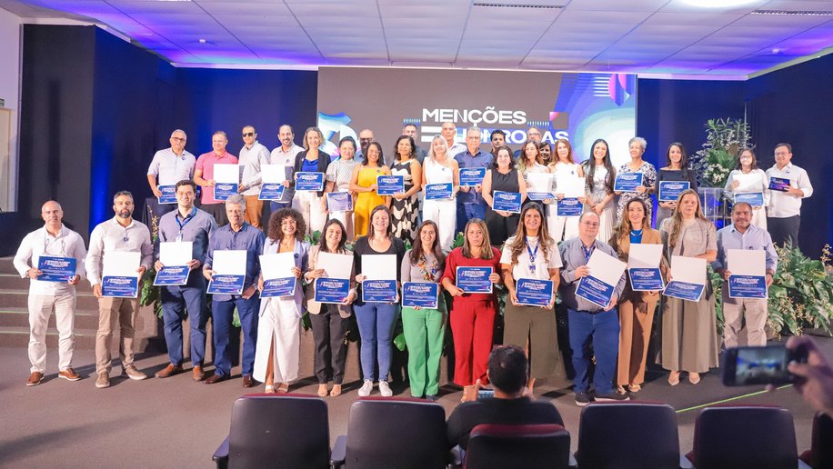 Sefaz Alagoas homenageia servidores durante evento