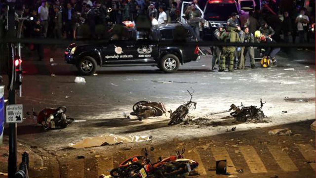 Explosão em templo no centro de Bangcoc deixa pelo menos dez mortos