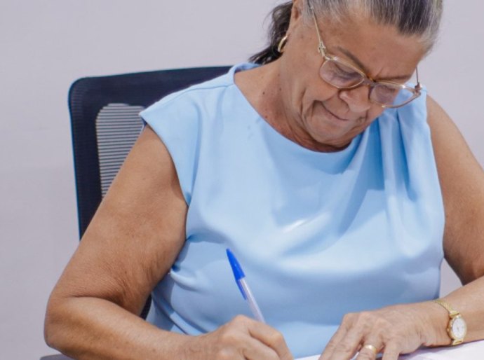 Tia Júlia suspende obras de saneamento em Palmeira dos Índios após chuvas intensas