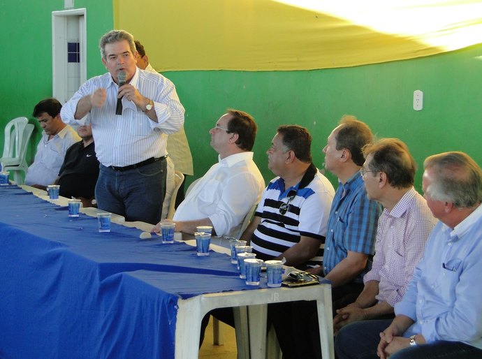 Estado entrega sementes de arroz a agricultores do Baixo São Francisco