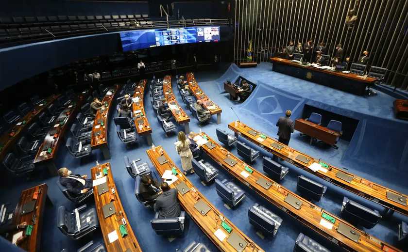 Senado aprova Paten com alterações por votação simbólica; texto volta à Câmara