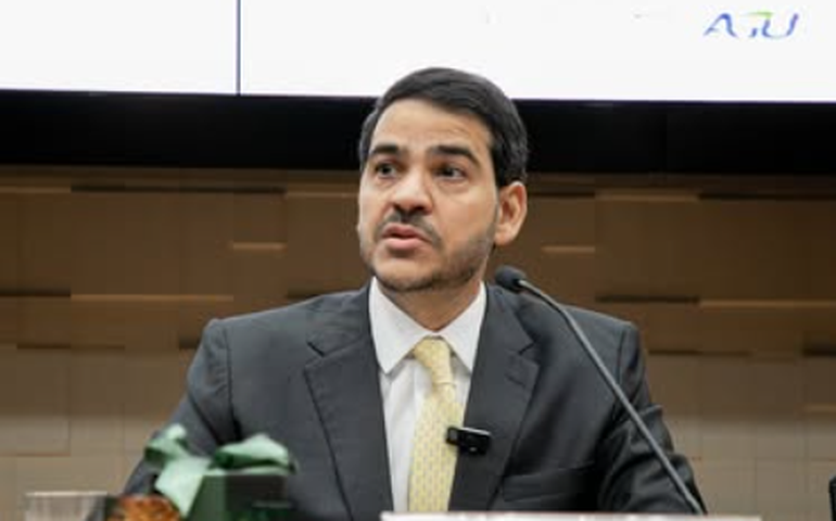 Messias, favorito ao STF, recorre a Bob Dylan em post sobre 'desafios coletivos de justiça'