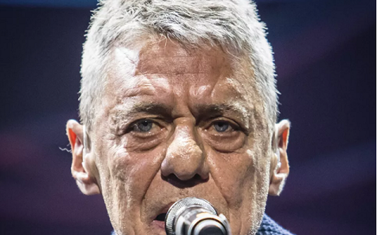 Após quatro anos, Chico Buarque estreia nova turnê