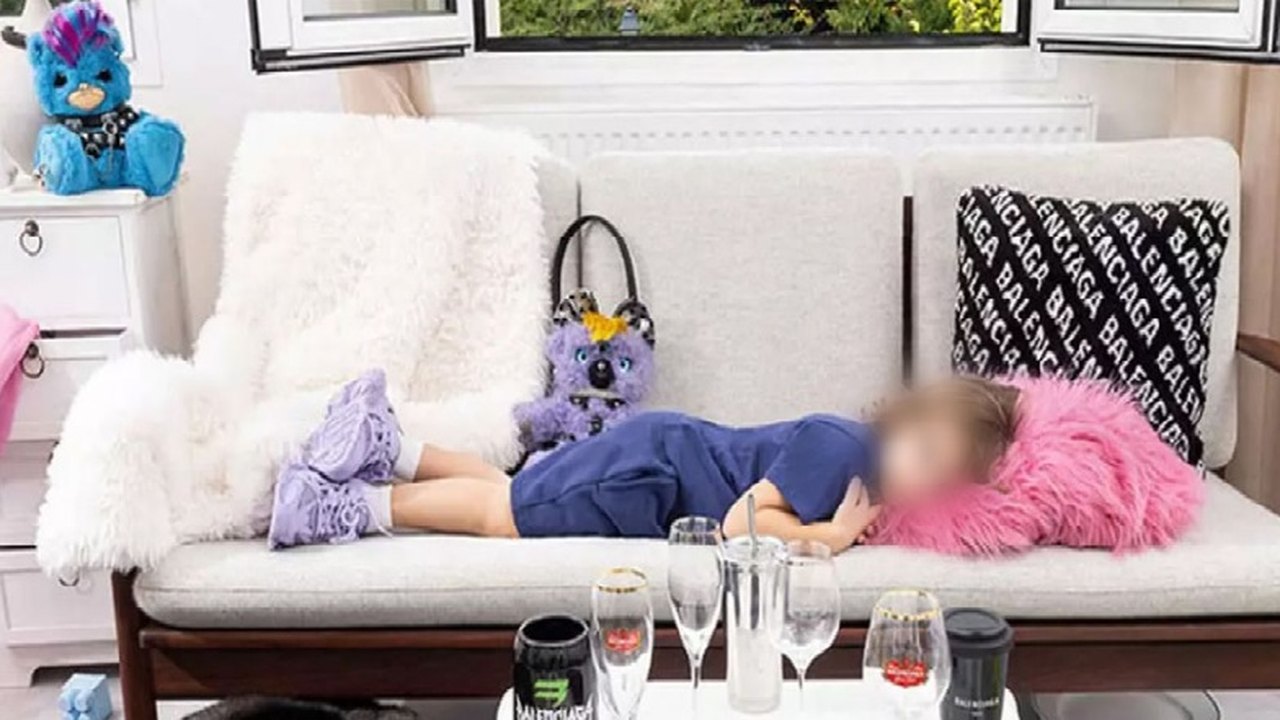 Balenciaga vira alvo de ataques após campanha que sexualiza crianças