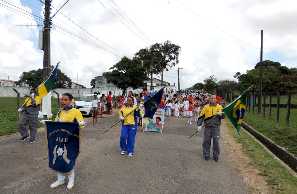 DESFILE CÍVICO APAE / Foto: Ascom Apae
