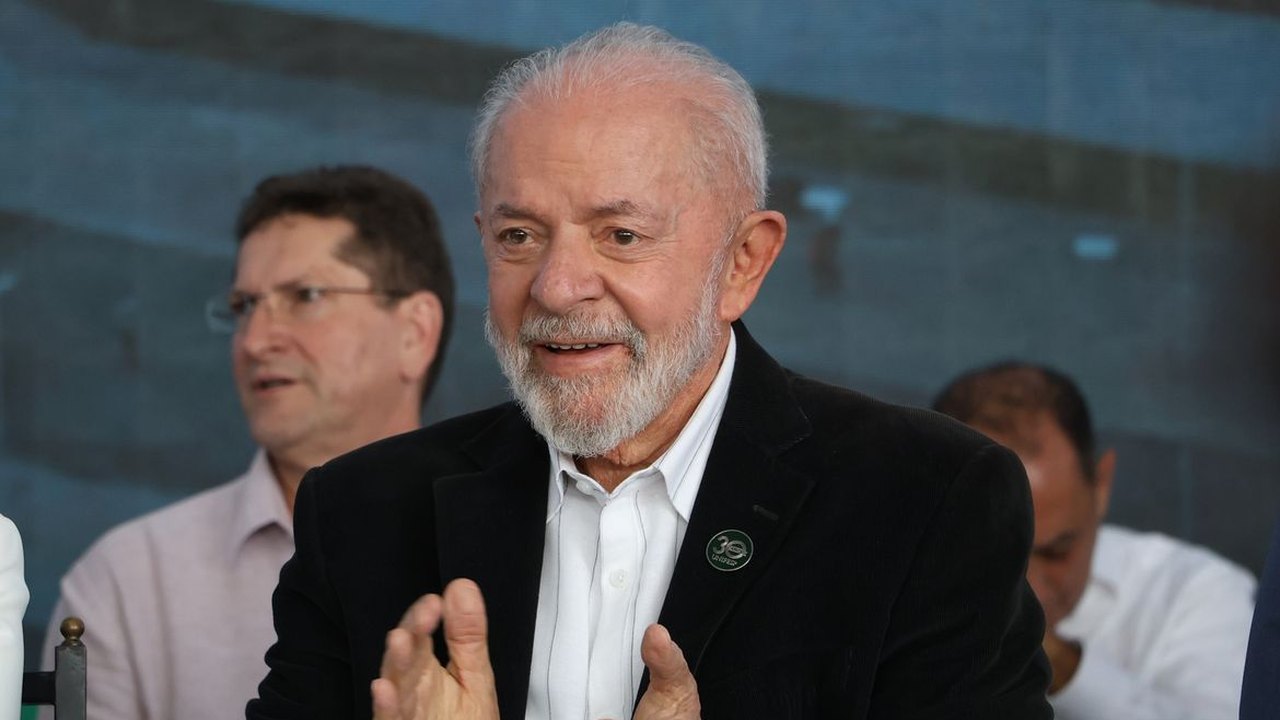 Lula afirma que aliança progressista na França serve de inspiração