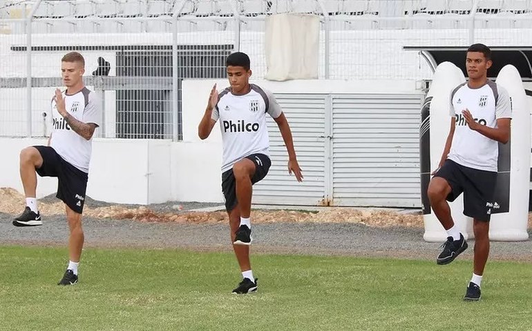Coco Gauff vence italiana e enfrentará Swiatek na final de Roland Garros