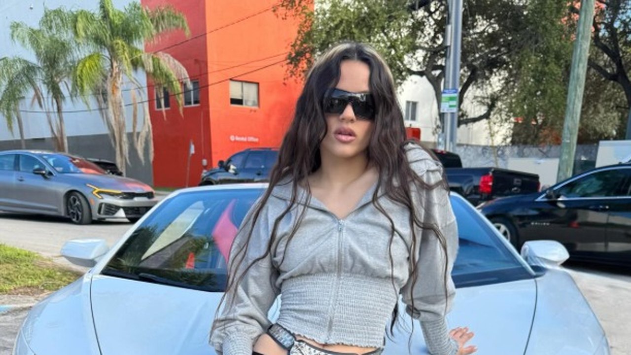 Rosalía pratica português em show no Rio e embala hits; último show acontece nesta terça