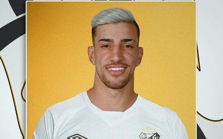 Pedrinho se diz inocente e evita falar sobre caso de agressão na apresentação no Santos