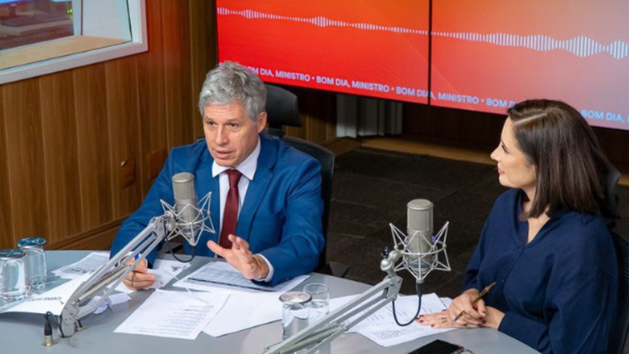 Ministro Paulo Teixeira apresenta ações para fortalecer agricultura familiar
